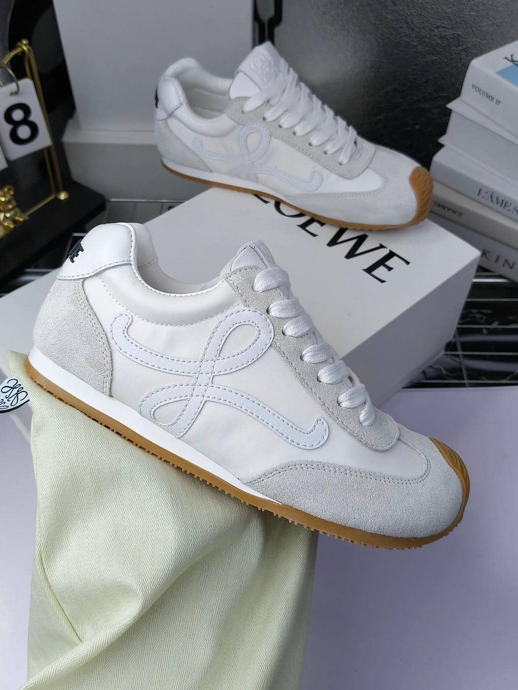 Loewe classic Sneaker 2-0023